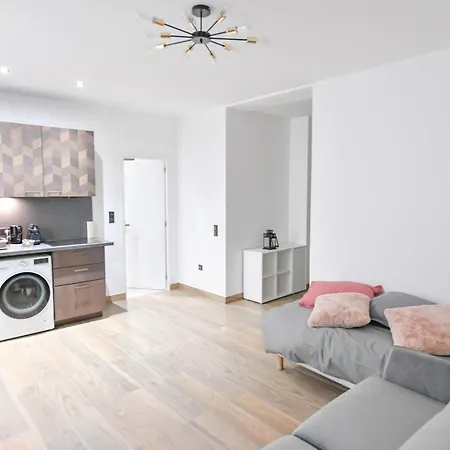 Parking Gratuit - Montmartre Charme & Patio Prive - Sacre-coeur Metro Anvers