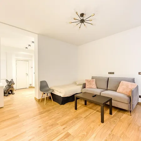 Apartment Parking Gratuit - Montmartre Charme & Patio Prive - Sacre-coeur Metro Anvers *