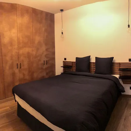 Le Charme De Montmartre - Parking Gratuit - Patio Prive-sacre-coeur -metro Anvers Paris