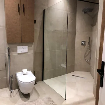 Apartment Le Charme De Montmartre - Parking Gratuit - Patio Prive-sacre-coeur -metro Anvers