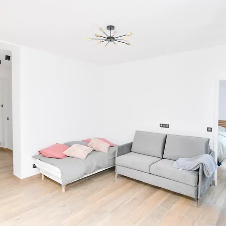 Le Charme De Montmartre - Parking Gratuit - Patio Prive-sacre-coeur -metro Anvers *