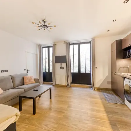 Le Charme De Montmartre - Parking Gratuit - Patio Prive-sacre-coeur -metro Anvers * Paris