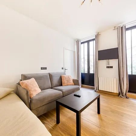 Apartment Le Charme De Montmartre - Parking Gratuit - Patio Prive-sacre-coeur -metro Anvers