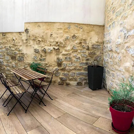 Le Charme De Montmartre - Parking Gratuit - Patio Prive-sacre-coeur -metro Anvers *